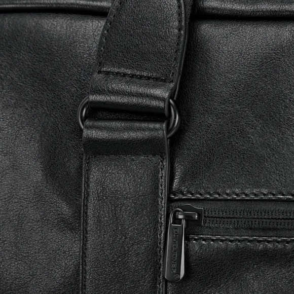 Elegant Black Duffel Bag for Men - Picture 6 of 7